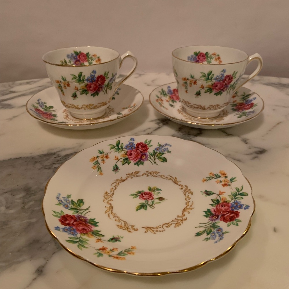 5 Piece Vintage New Chelsea Staffs Bone China Tea Set Pattern 3710A England
